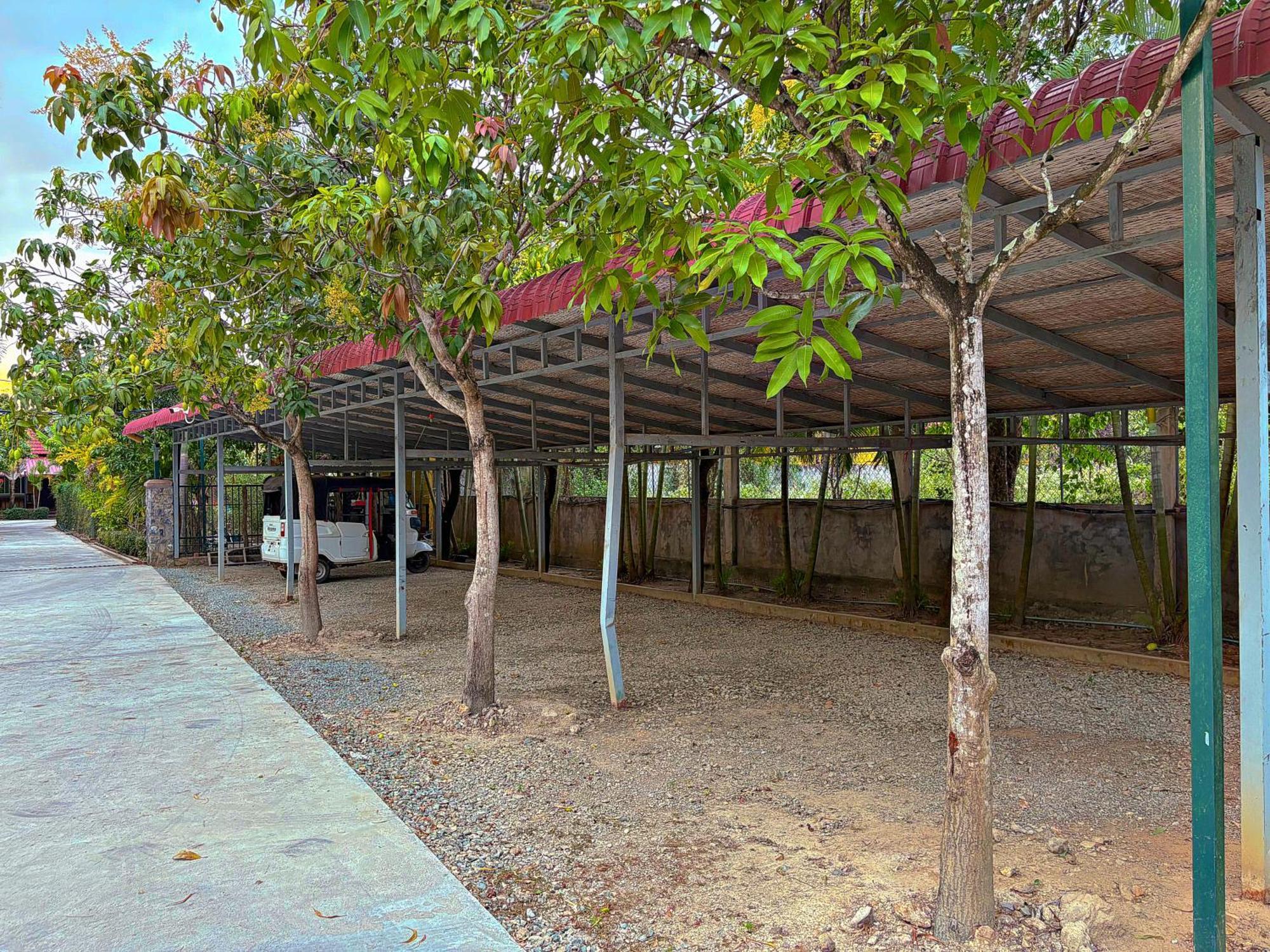Coconut Village Guesthouse And Bungalow Кеп Екстериор снимка