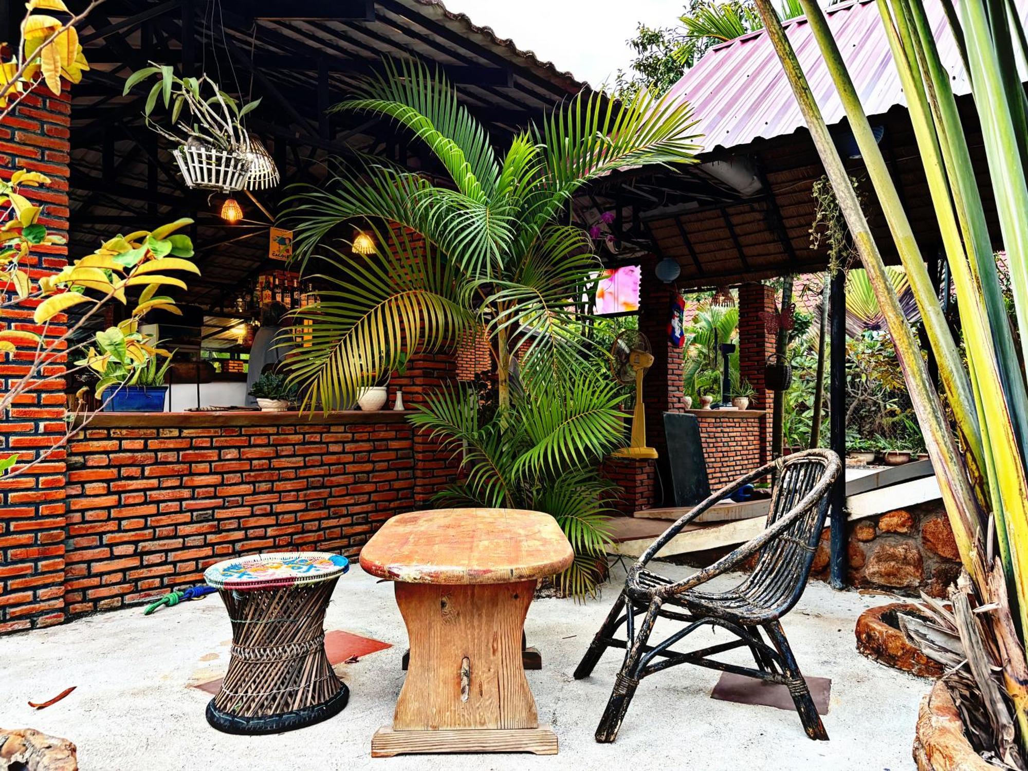Coconut Village Guesthouse And Bungalow Кеп Екстериор снимка