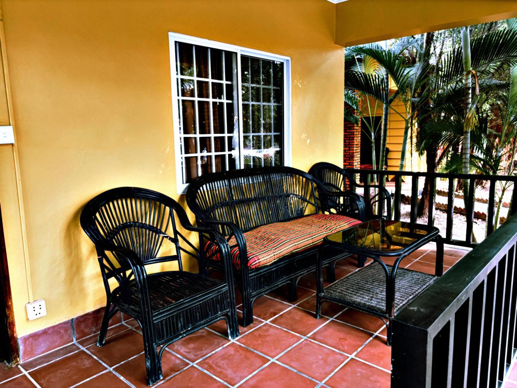 Coconut Village Guesthouse And Bungalow Кеп Екстериор снимка
